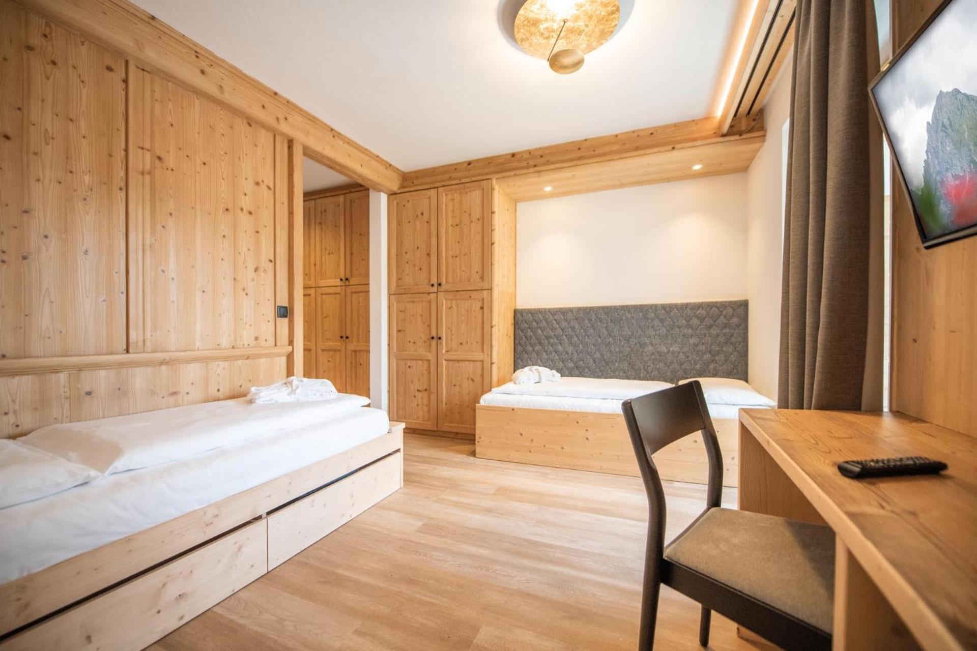 Hotel Condor San Vigilio Di Marebbe Quarto foto